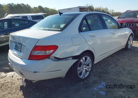 2008 Mercedes-Benz C 300 Luxury/Sport из США, поврежденный, VIN WDDGF54X58F171892